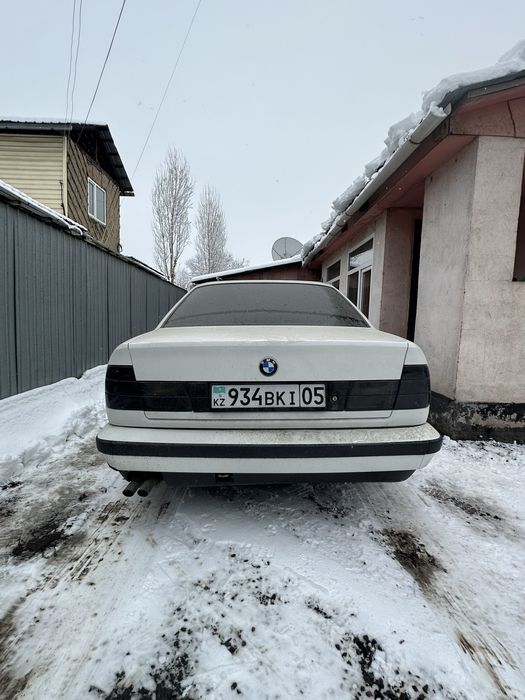 В продаже е34 2,5 мкпп