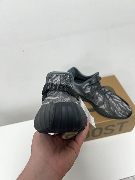 Adidas Yeezy Boost 350 V2 Dark Salt
