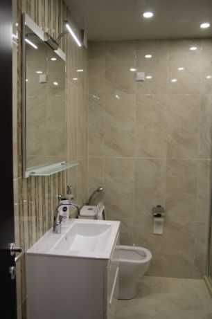 Дава се под наем Едностаен апартамент в Бургас, Лазур - 47 кв.м за 127.5 € - Снимка #3