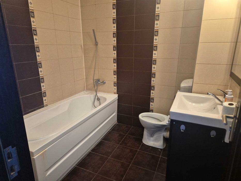 Ofer apartament 2 camere spre închiriere in Constanta