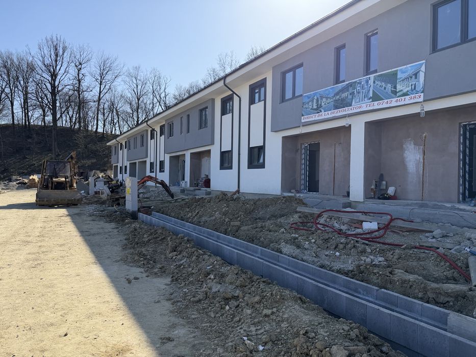 Case de vanzare Rm Valcea/Calea lui Traian Nord CETATUIA