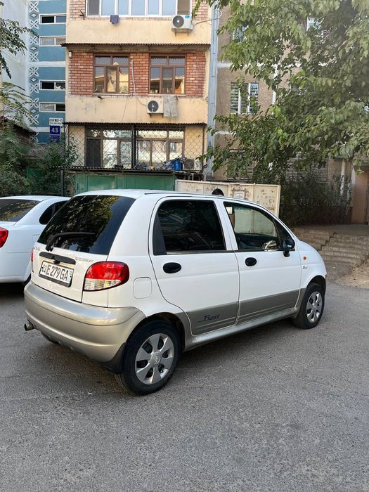 Matiz best 2010 Metan bor srochna sotiladi
