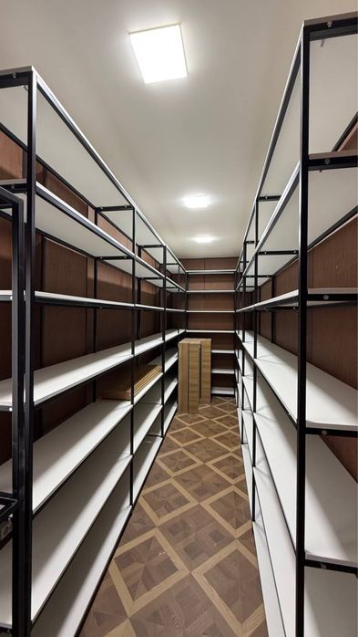 Нежилой Хамза Метро