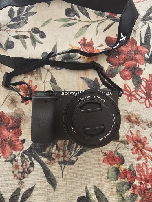 Фотоапарат Sony A6400