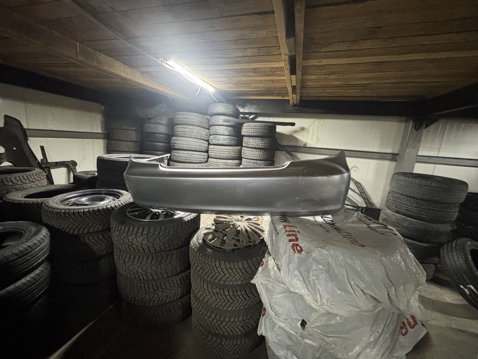 Продам бампер задний камри 30