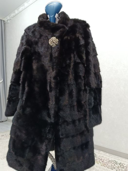 Продам норковую шубу