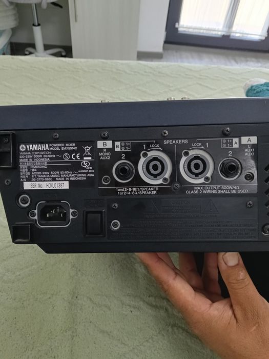 Vand mixer Yamaha perfect funcțional se da cu proba  la fata locului .