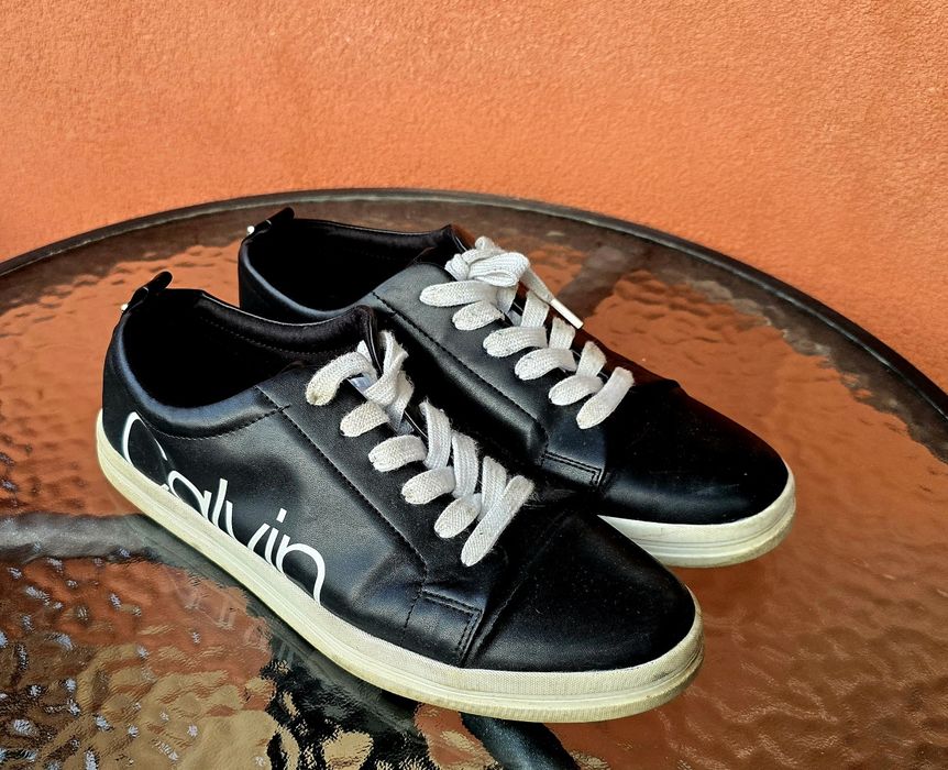 Calvin Klein кожени кецове