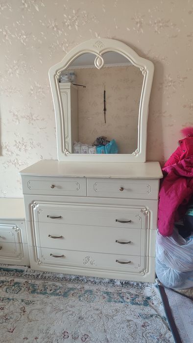 Набор спальной гарнитуры + кровать