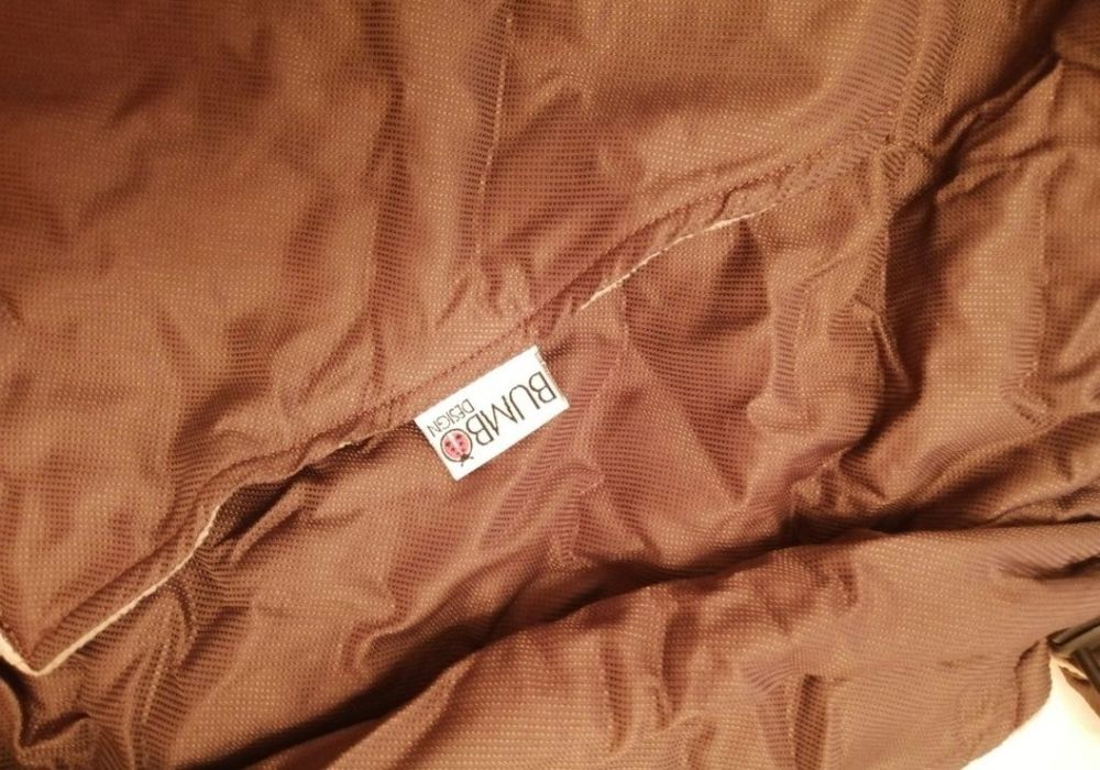 Vând protecție Bumbo