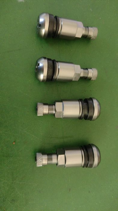 Valve metalice culoare Antracit  sau Negre set 4 buc.