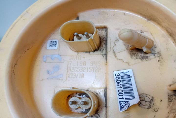 Pompa combustibil 7190943 BMW Seria 3 E90/E91/E92/E93