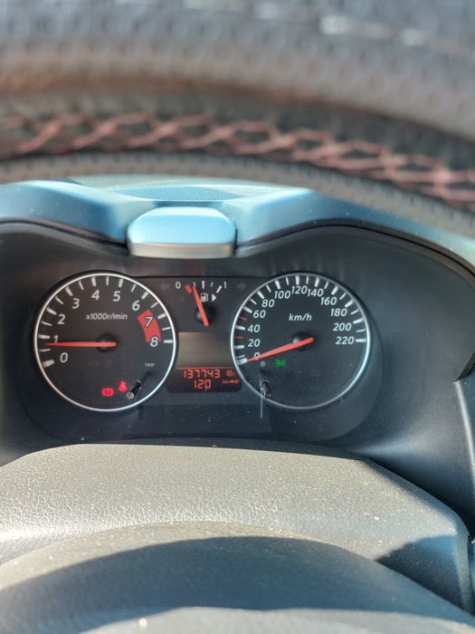 Vând Nissan note benzină