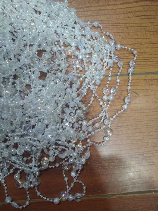 Гирлянда из страз для декора