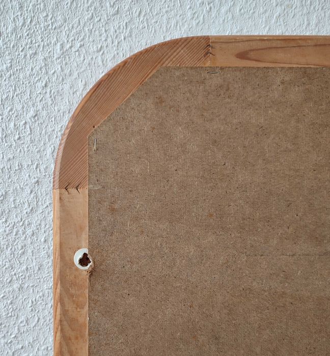 Oglinda cu rama din lemn natur