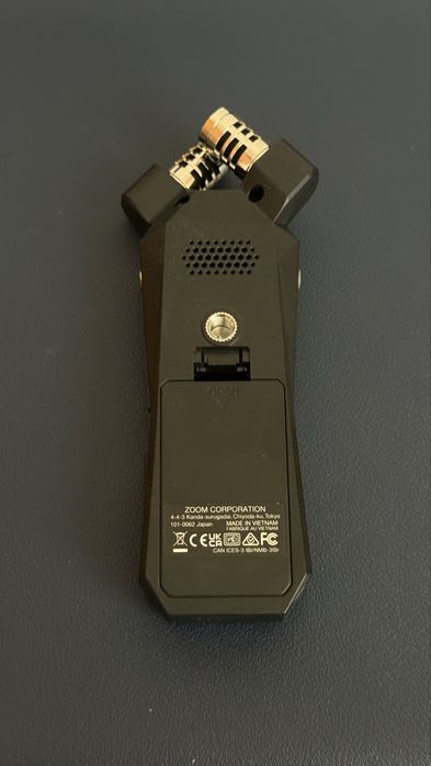 Zoom h1 essential Recorder