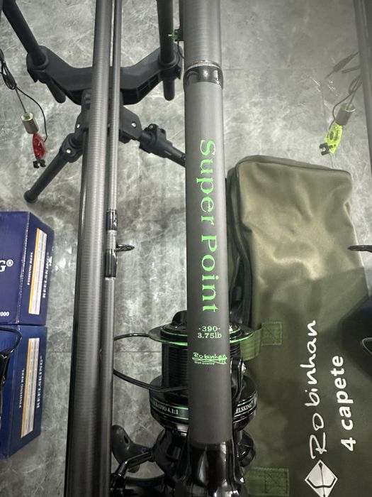 Set pescuit crap complet – 4 lansete Robinhan 3.90 + Reelsking TM10000 + Rod Pod 4 posturi echipat