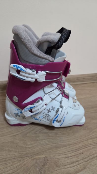 Clapari fete  nordica 32