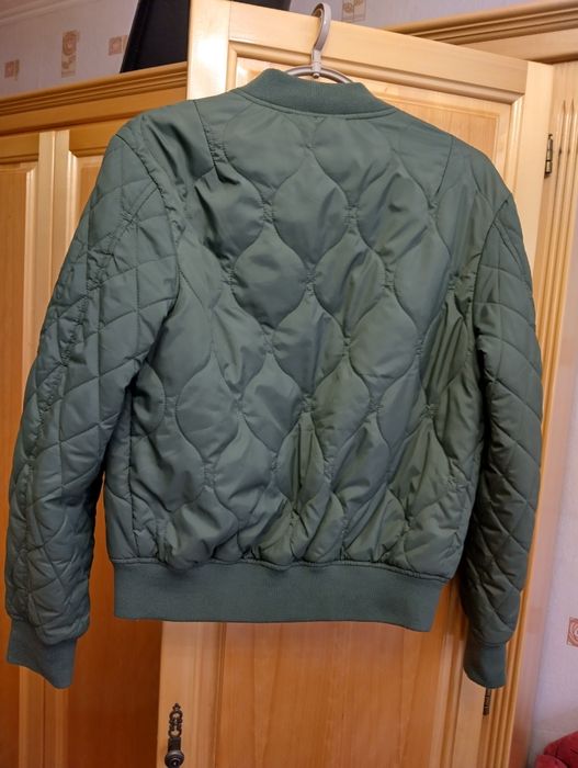 Дамско яке олекотено.