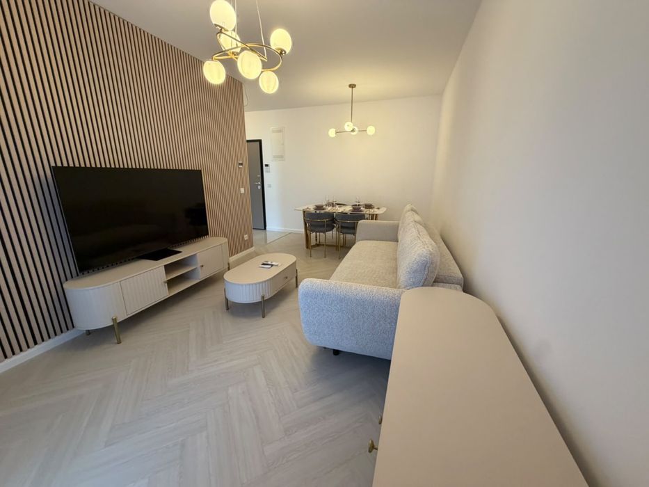 Proprietar ofer spre închiriere apartament modern, 2 camere – Vienna Parkside | Prima închiriere | Parcare inclusă