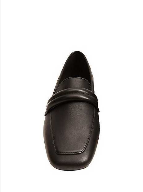 Кожаные мокасины лоферы с фигурной прорезью Mango 38-39 (25см)