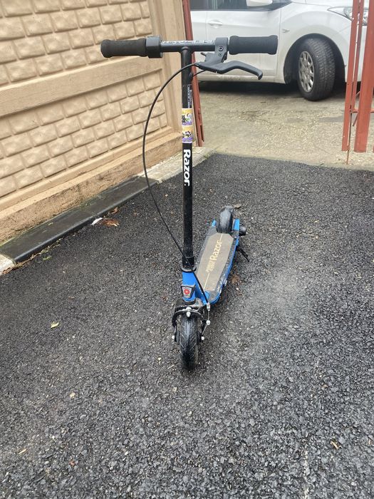 Vând trotinetă electrica copii