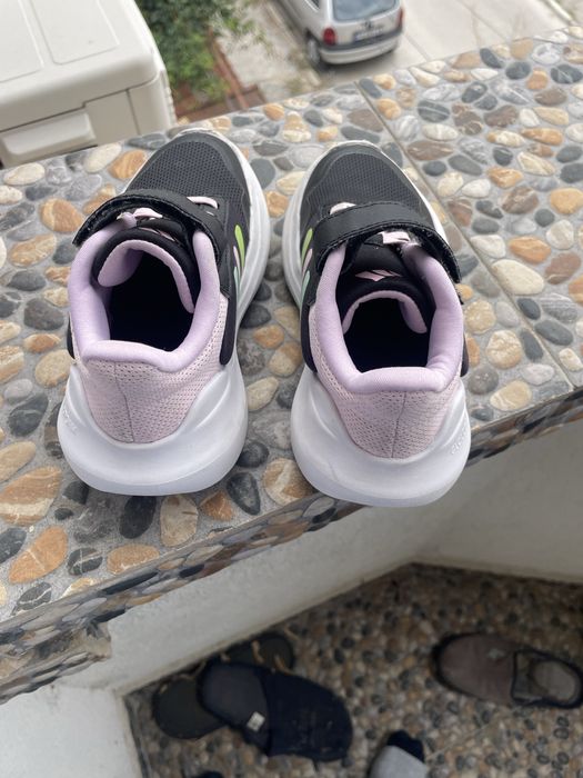 Маратонки Adidas