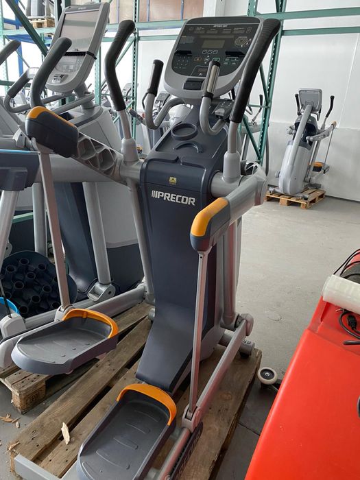 Precor AMT  Fitness equipment