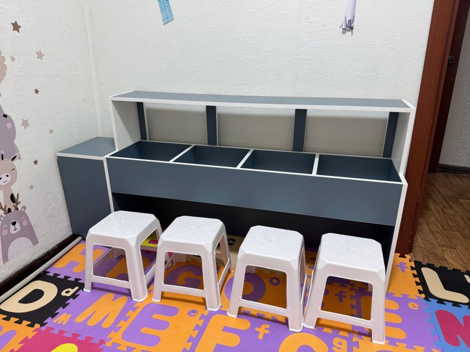 Детский стол со стульями