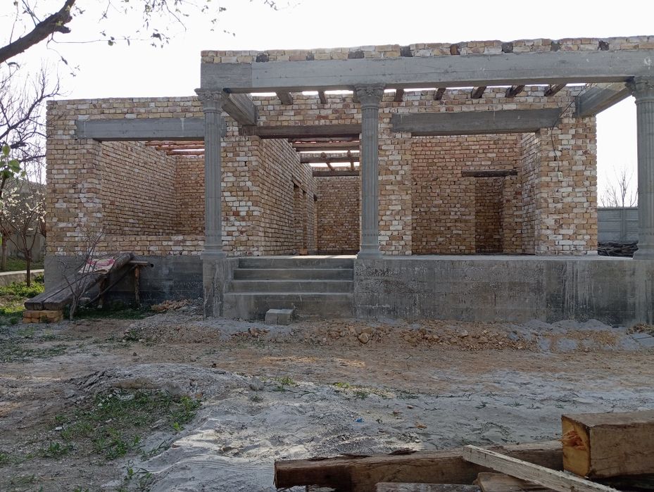 Yangi qurulgan imorat uy