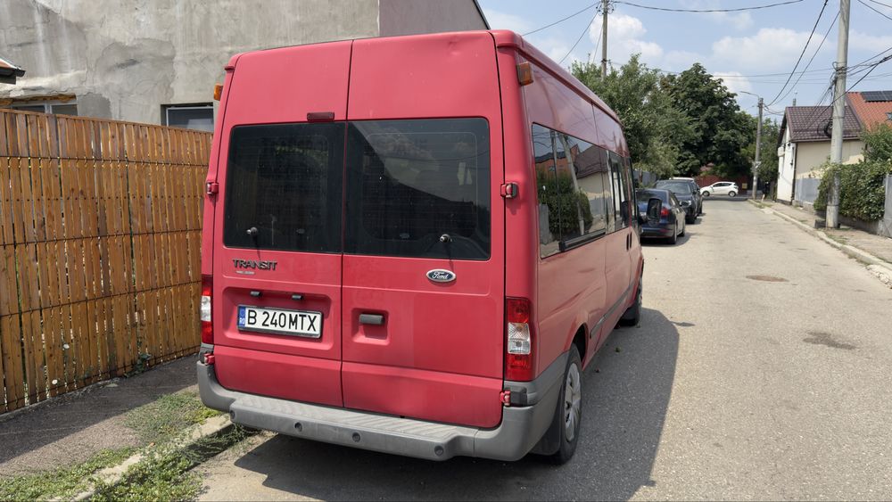 Ford transit 8+1
