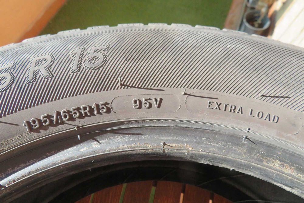 2 броя всесезонни Michelin CrossCLIMAT 195/65/15 95V