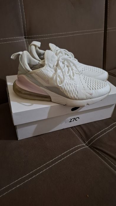 Дамски маратонки Nike