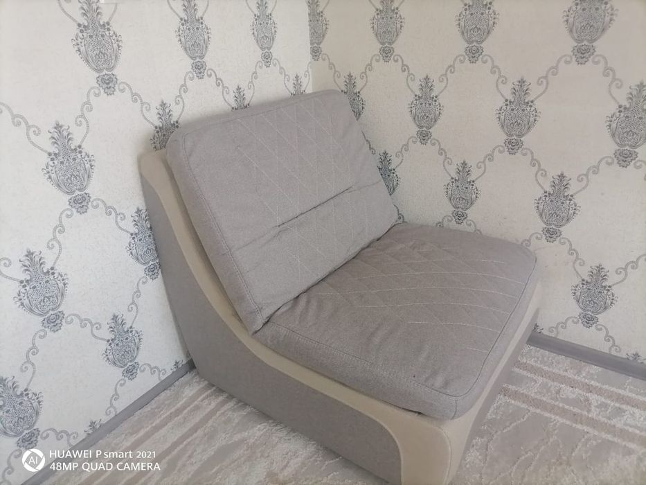 Продам диван угловой