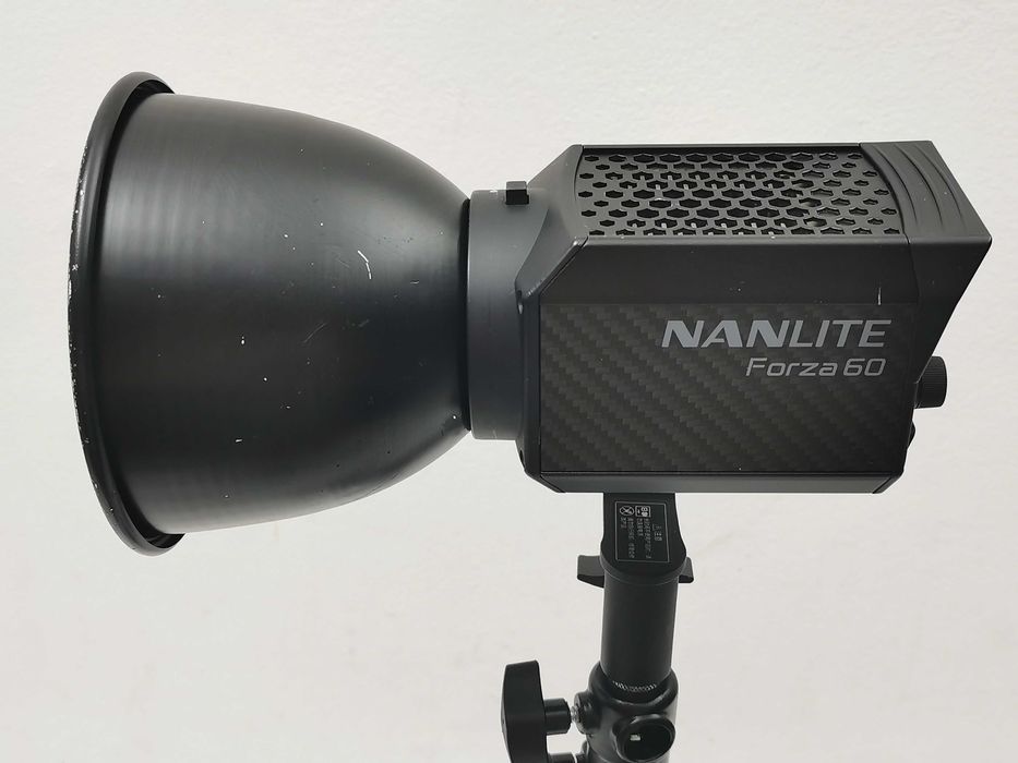 Nanlite Forza 60 компактно студийно LED осветление (5600K Day-Light)