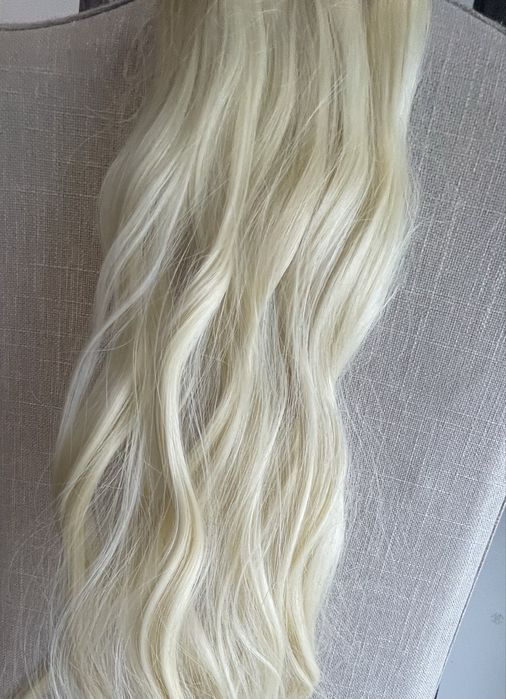 Extensii lungi blond deschis