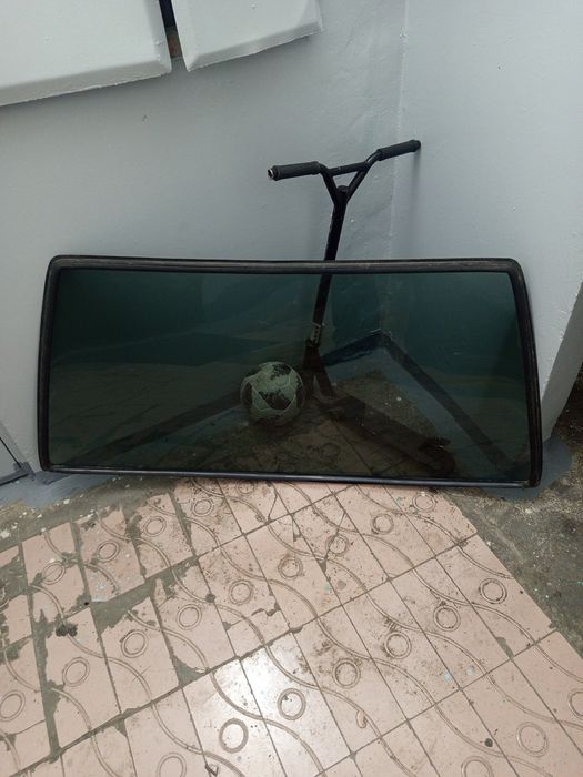 Лобовое стекло на ваз