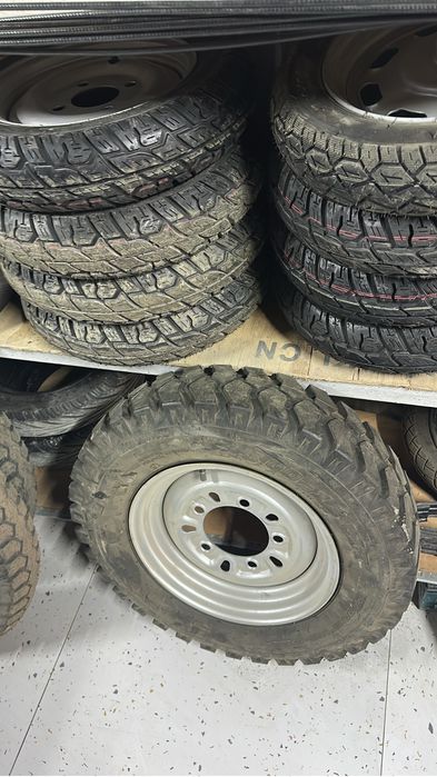 Мото покрышки в наличи зимныйе.