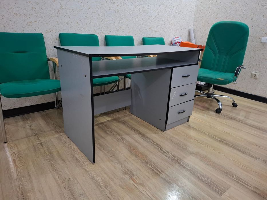 Стол сатылады!!!