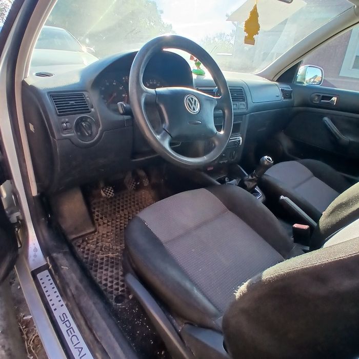 VOLKSWAGEN Golf 2002 — imagine 4