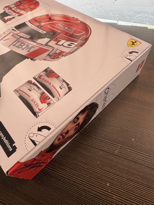 Scuderia Ferrari HP Charles Leclerc Helmet Lego #43014