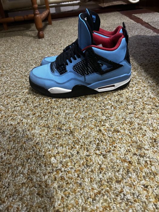 Jordan 4 retro Travis Scott