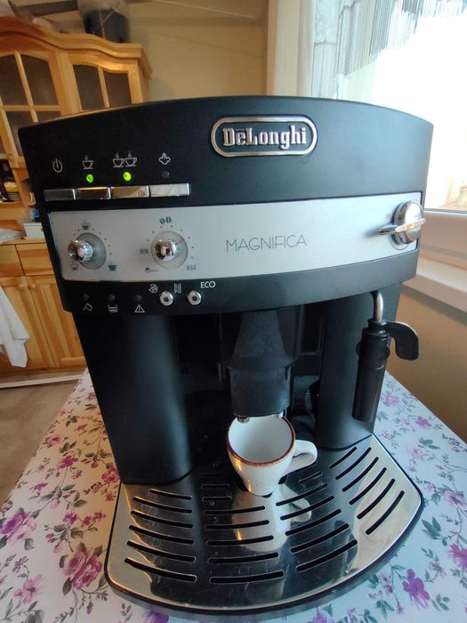 Кафеавтомат DeLonghi Magnifica Esam3000b Ex1