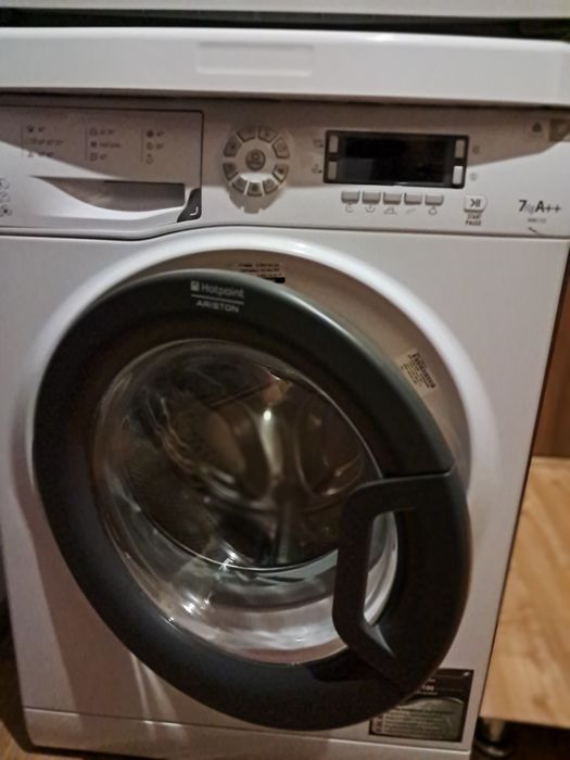 Vand masina spalat rufe Hotpoint defecta