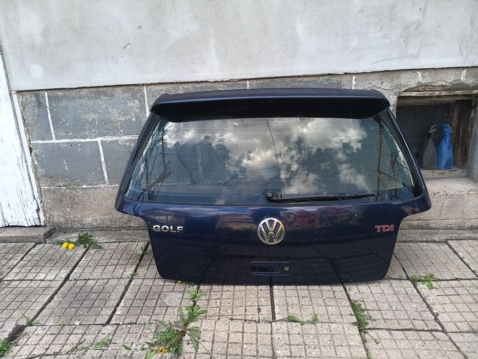 Заден капак за Голф 4 с GTI спойлер