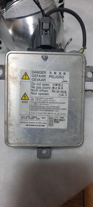 Продам линзы от Митсубиси Паджеро