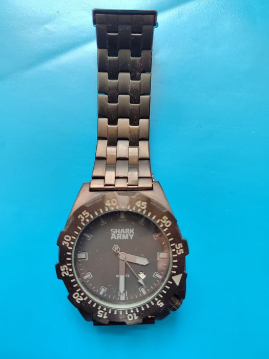 Продам мужские наручные часы