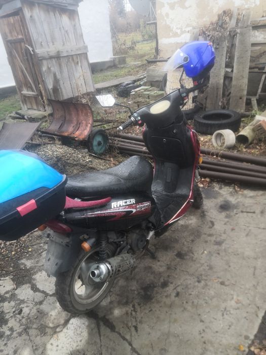 Скутер racer sagita