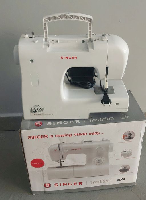 Masina cusut singer traditior Model 2250