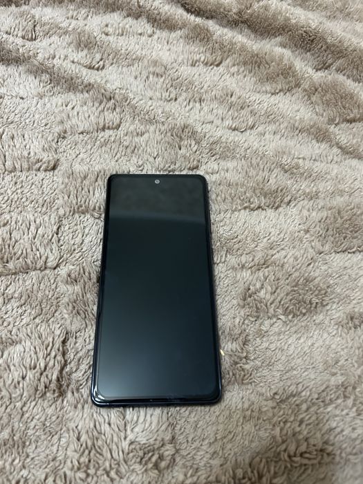 Самсунг s20fe в отличном состоянии